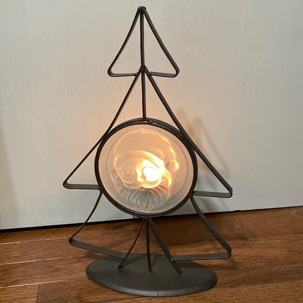 Santa Tea light Christmas Tree